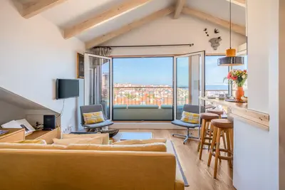 Image de Fabulous Apartment with River & Town View