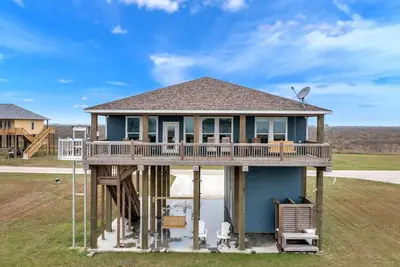 Image de Born To Beach - Beach view, cargo lift, 4 bedrooms, Sleeps 12