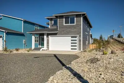 Image de The Bridge House - Oyhut Bay Seaside Village