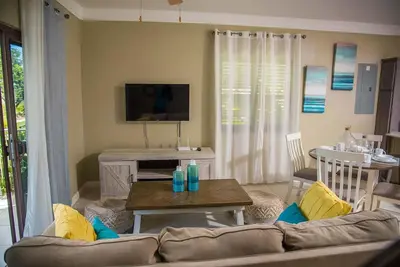 Image de Plumeria at 12 Watermill
