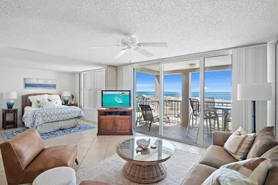 Image de 2br Gulf-View Condo with Balcony + 3 Pools & 2 Hot Tubs | Magnolia House 509