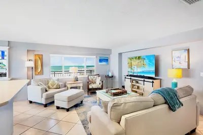 Image de Discover Your Perfect Family Vacation at Jamaica Royale 803 in Siesta Key!