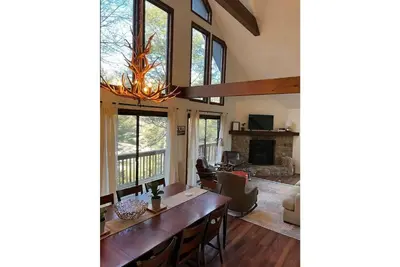 Image de Mountain Lodge with Hot Tub and River Access, Between Boone & Banner Elk
