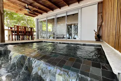 Beachfront villa Juana right on the water!