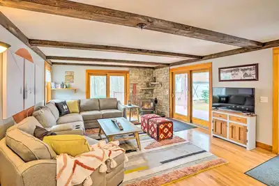 Image de Berkshires Getaway < 1 Mi Skiing & Hiking!