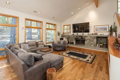 Image de 4 Bedroom Northstar World Class Mountain Resort - Ski, Hike, Bike, Wi-Fi!