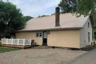 Image de Stagecoach House. Right at the gateway to Ohios Amish Country.