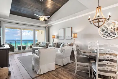 Image de Walk to Rosemary Beach 30a | Luxurious Beachfront Condo | My Beach Getaways