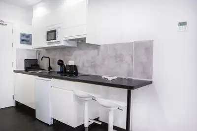 Deluxe Suite - Central - Beach - Pool - Ac - Jacuzzi - Gym - Wifi