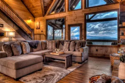 Image de Clocking Inn - Pet Friendly | Mountain Views | Hot Tub