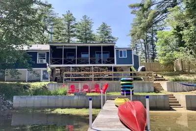 Image de Big Pine Lakefront Cottage with Dock, Fire Pit & Bbq