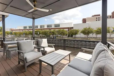 Image de Pet Friendly Floating Villa - Inspiration at The Cove - Downtown Wilmington