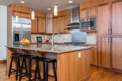 Image de Large 3/3. 5 Chilali Luxury Penthouse downtown Ketchum w/views, hot tub, ski room