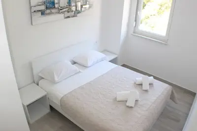 Image de Appartement d'une chambre avec la terrasse Promajna, Makarska (A-20710-e)