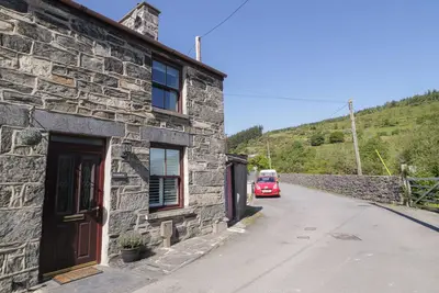 Image de Dolwen, pet friendly, with open fire in Penmachno