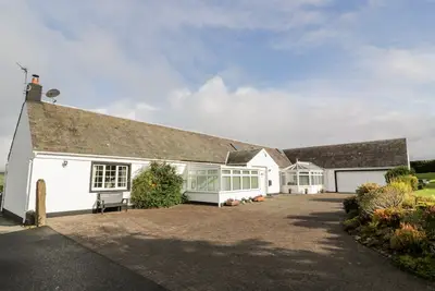 Image de Whiteside Cottage, family friendly, with open fire in Darvel