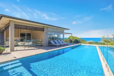 Image de Osprey Luxury Clifftop Retreat with Ocean Views in Sapphire Beach