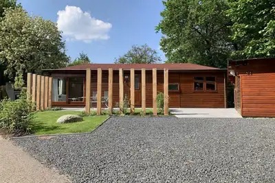 Image de This Tiny Lodge (48 m²) is suited for 2 to 3 people (2 adults and 1 child), equipped with a garden and terrace.