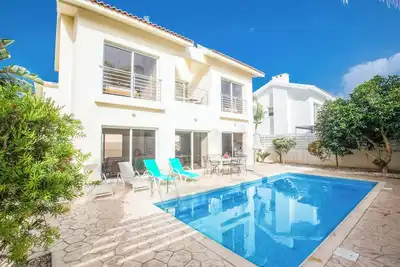 Image de Villa Delfini 5 - Trois Chambres Villa, Couchages 6