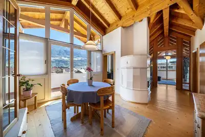 Image de Appartement de vacances \"Luisa\" avec vue sur les montagnes, terrasse privée et Wi-Fi.