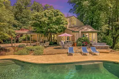Image de Lux Escape w\/ Pool, Hot Tub & Sprawling Great Room - Built for Xl Groups!