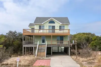 SomerVilla: Oceanside | Pool/Hot Tub | Pets Ok