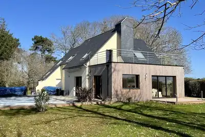 Image de House 8 people. Heated swimming pool. Clohars-CARNOËT