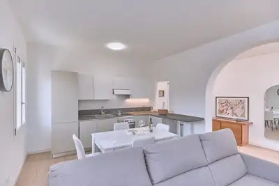 Image de Elegant apartment near the center of Desenzano for 4 people.