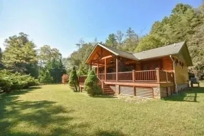 Image de Secluded Mountain Time Cabin with 900 ft of Ellijay creek at your back door.