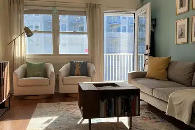 Image de Condo at the Crest!