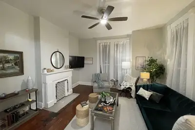 Image de Charming 3 Br in Northside