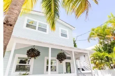 Image de The Coral Cottage in Historic Key West