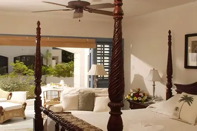 Your Perfect Tropical Getaway in Caribbean! Contemporary Unit w/ View! w/ Pool!
