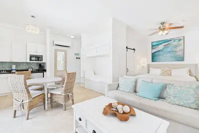 Image de \"Sea La Vie: #287 Studio Sleeps 6