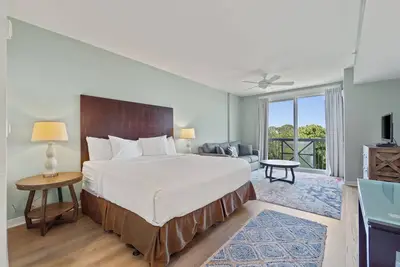 Image de \"Seaclusion\" Sandestin #5510 Studio Sleeps 4