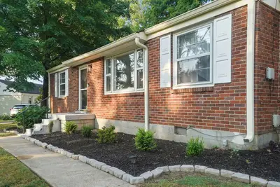 Image de Modern and Musical 1950s Ranch-Sleeps 5
