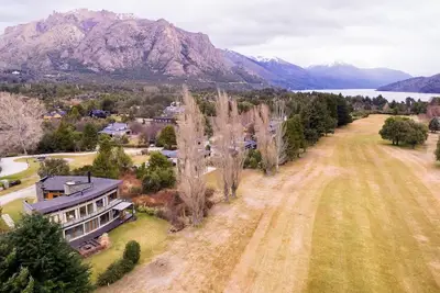 Image de modern luxury house in San Carlos de Bariloche