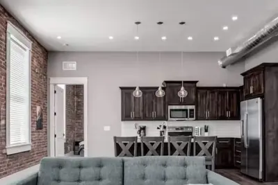 Image de Beautifully remodeled loft in the heart of Smithville, Mo