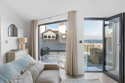 Image de The Sail Loft Suite - Sea View - Private patio