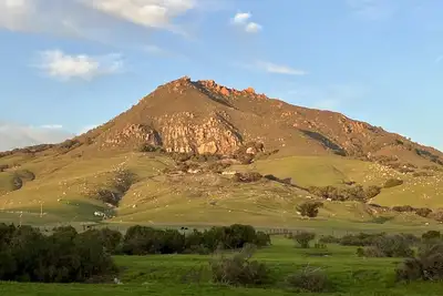 Image de Mountain Views on 5 acres, 5 minutes from Slo downtown.