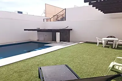 Moon House F4: Spacious 3-Bdr House in Downtown