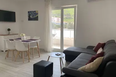 Image de Appartement de deux chambres avec la terrasse et la vue sur le mer Promajna, Makarska (A-20710-k)