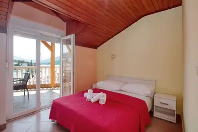 Image de Appartement de deux chambres avec la terrasse et la vue sur le mer Grebastica, Sibenik (A-20736-a)