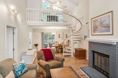 Image de Relax in a Pet-Friendly Lowcountry Home Near Beaches, Downtown Beaufort, and Usmc Graduation!