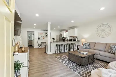 Image de Sanctuary on Sherwood w\/ a Backyard Oasis!