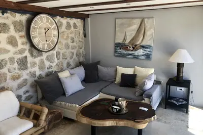 Image de Private cottage in olive grove with heated pool
