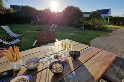 Image de Grande maison à 200 m de la mer (2 min des plages)