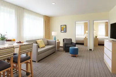 Image de Visit New Orleans! Ideal Downtown Locale near Bourbon Street w/ 2 Spacious Rooms