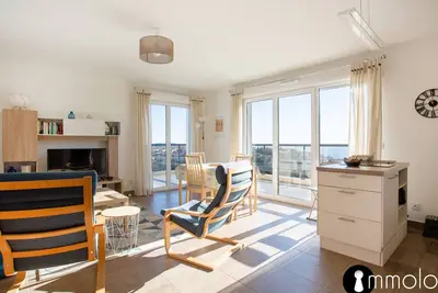 Image de Appartement climatisé avec piscine, garage dans une résidence de standing