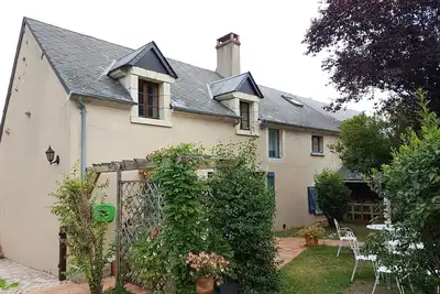 Image de Cottage 184m2 10p 4Ch Piscine chauffée partagée parc 750m2 Vignoble Sancerre 18